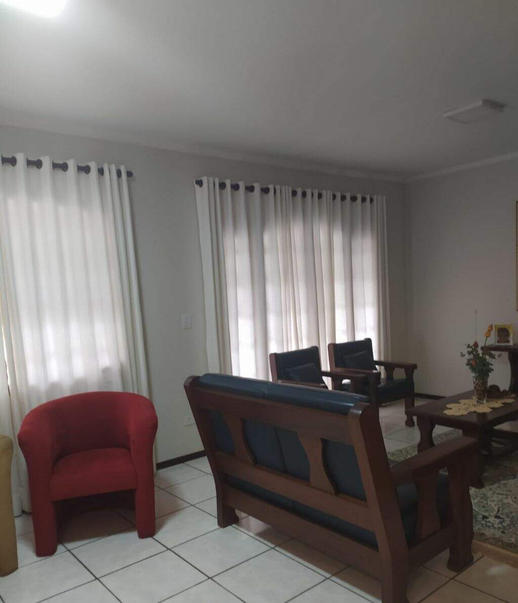 Casa à venda no Pinheirinho em Vinhedo/SP: Foto