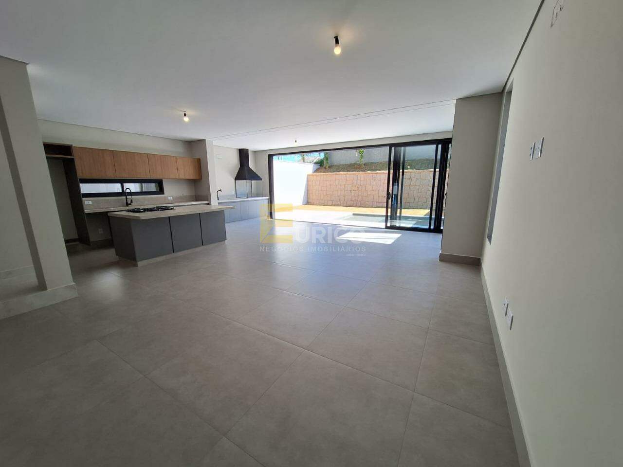 Casa em condomínio à venda no Condomínio Recanto dos Paturis em Vinhedo/SP: 