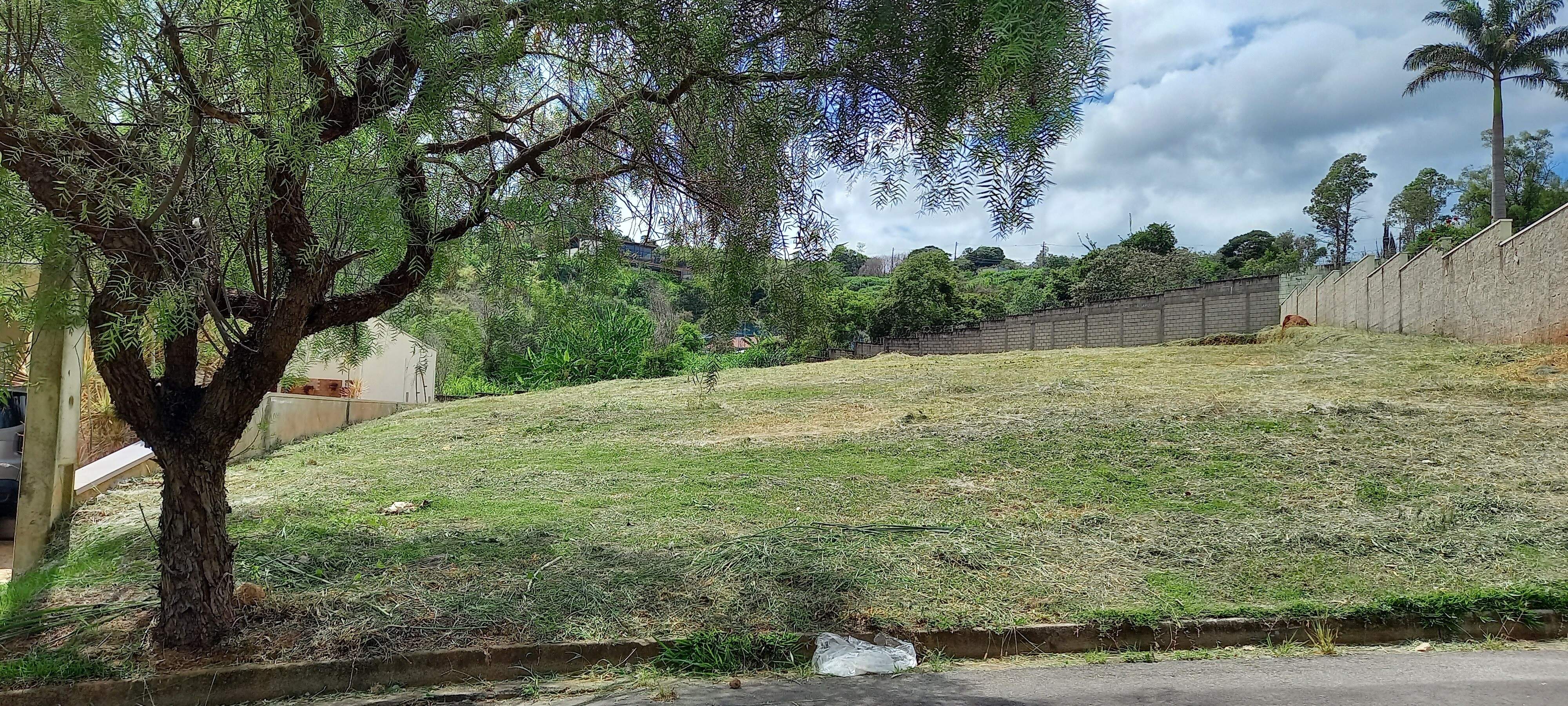 Terreno em Condomínio à venda no Condomínio Villaggio di Verona em Vinhedo/SP: Foto 01