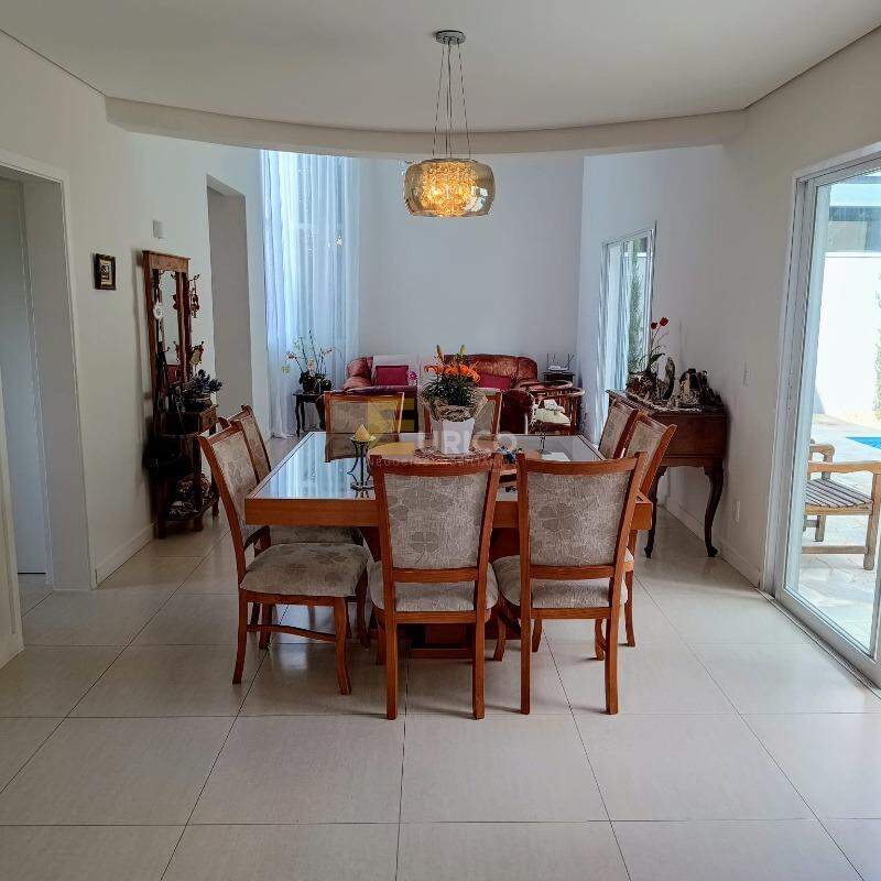 Casa em condomínio à venda no Bosque em Vinhedo/SP: 