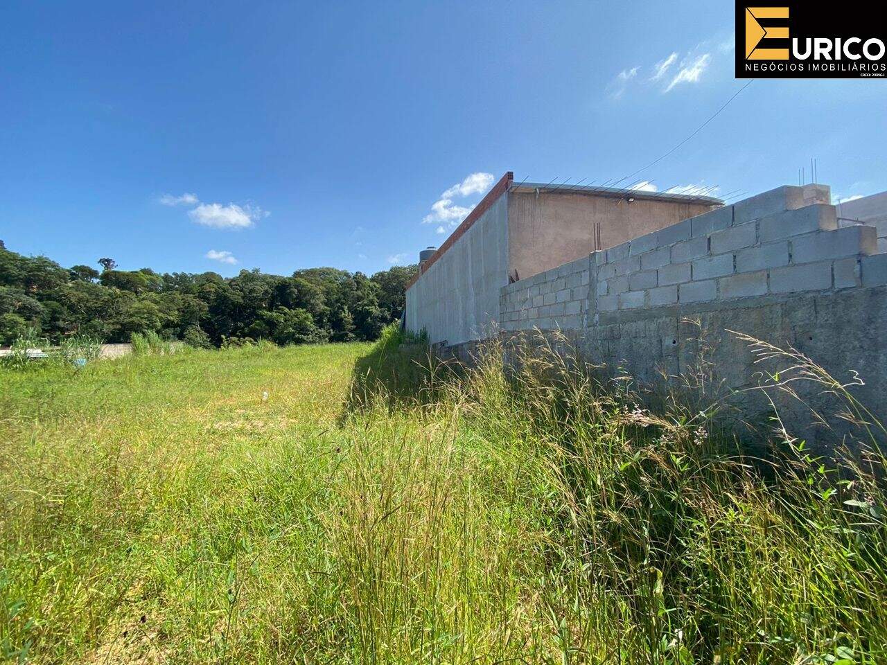 Terreno à venda no Jardim Santa Cândida em Vinhedo/SP: Foto