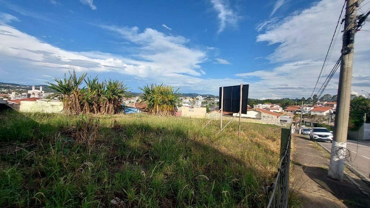 Terreno à venda no Jardim Itália em Vinhedo/SP: 