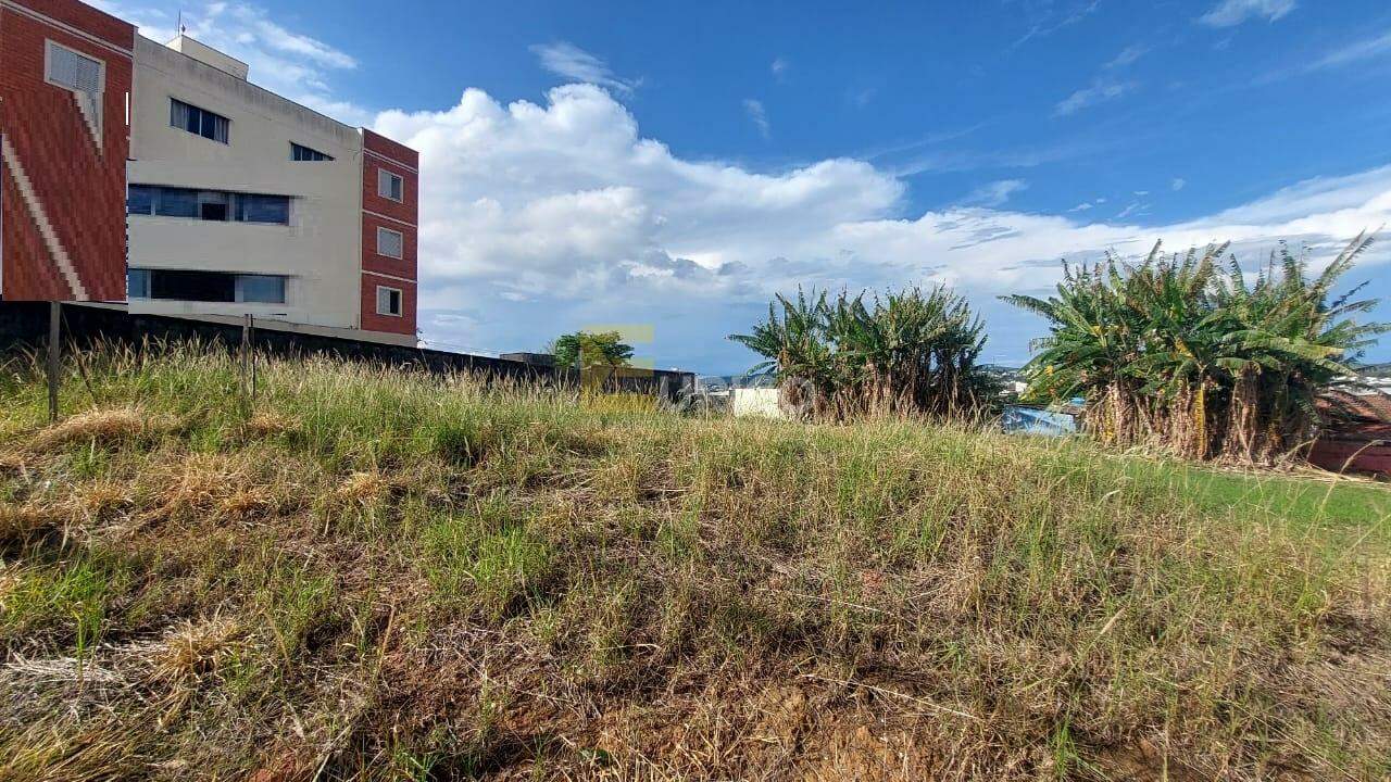 Terreno à venda no Jardim Itália em Vinhedo/SP: 