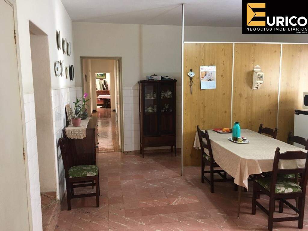 Casa à venda no Centro em Vinhedo/SP: Foto 06