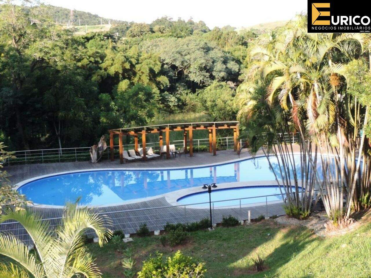 Terreno em Condomínio à venda no Condomínio Santa Isabel em Louveira/SP: Foto