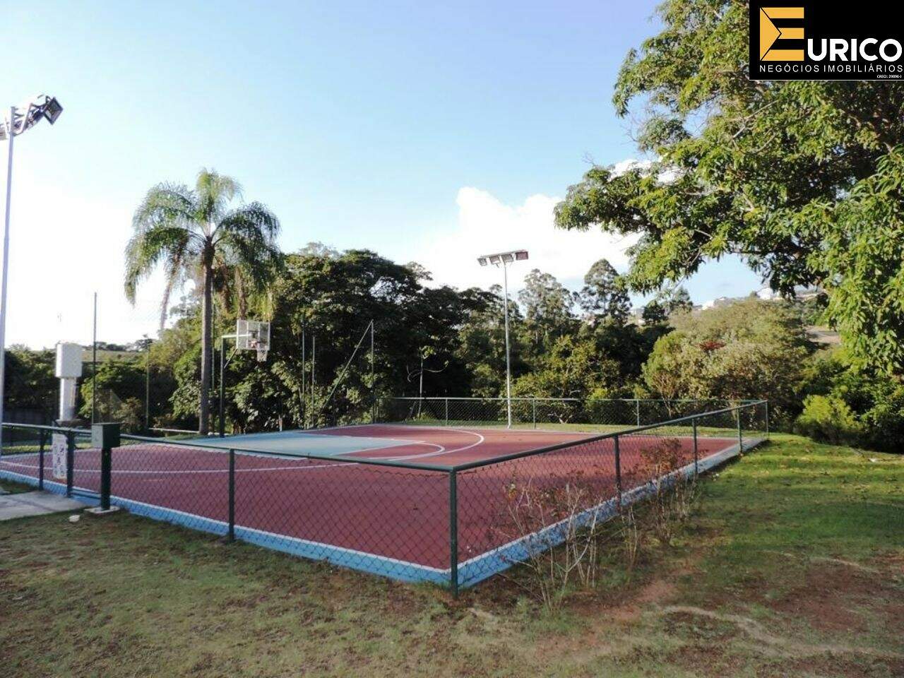 Terreno em Condomínio à venda no Condomínio Santa Isabel em Louveira/SP: Foto