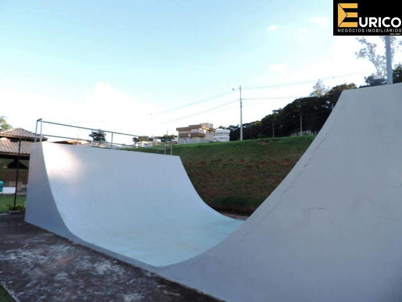 Terreno em Condomínio à venda no Condomínio Santa Isabel em Louveira/SP: Foto