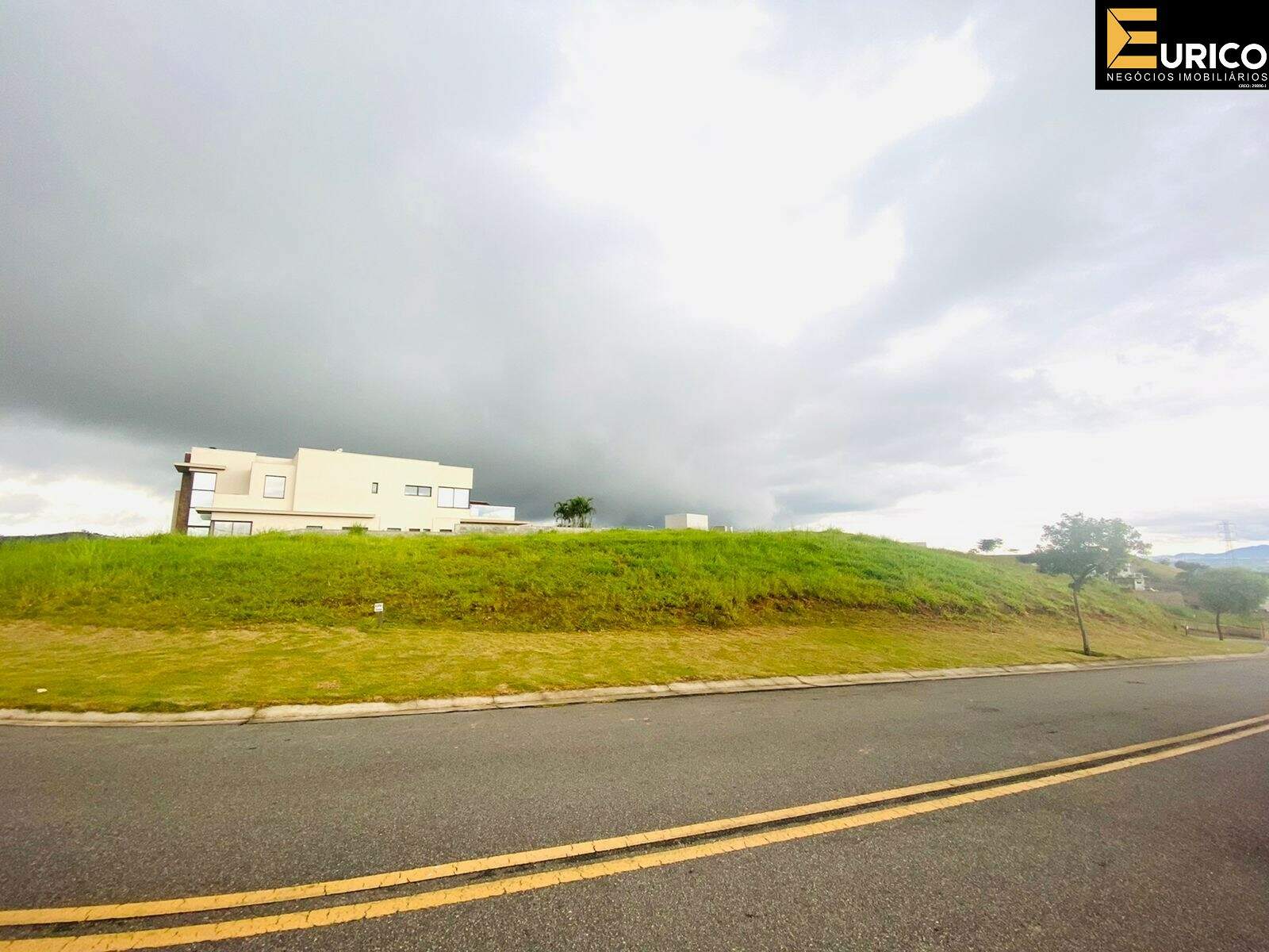 Terreno em Condomínio à venda no Monte Alegre em Vinhedo/SP: Foto 01