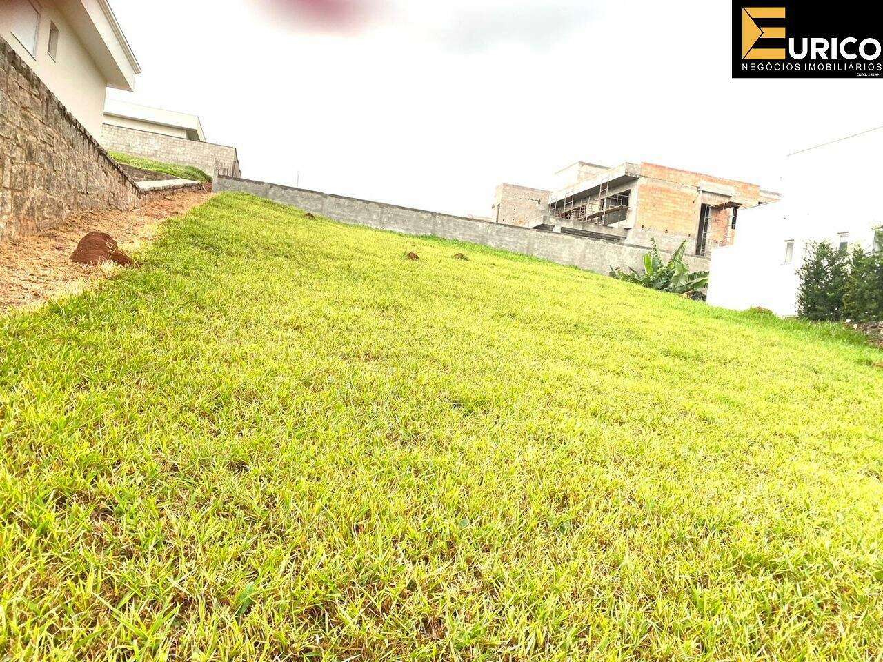 Terreno em Condomínio à venda no Condomínio Campo de Toscana em Vinhedo/SP: Foto