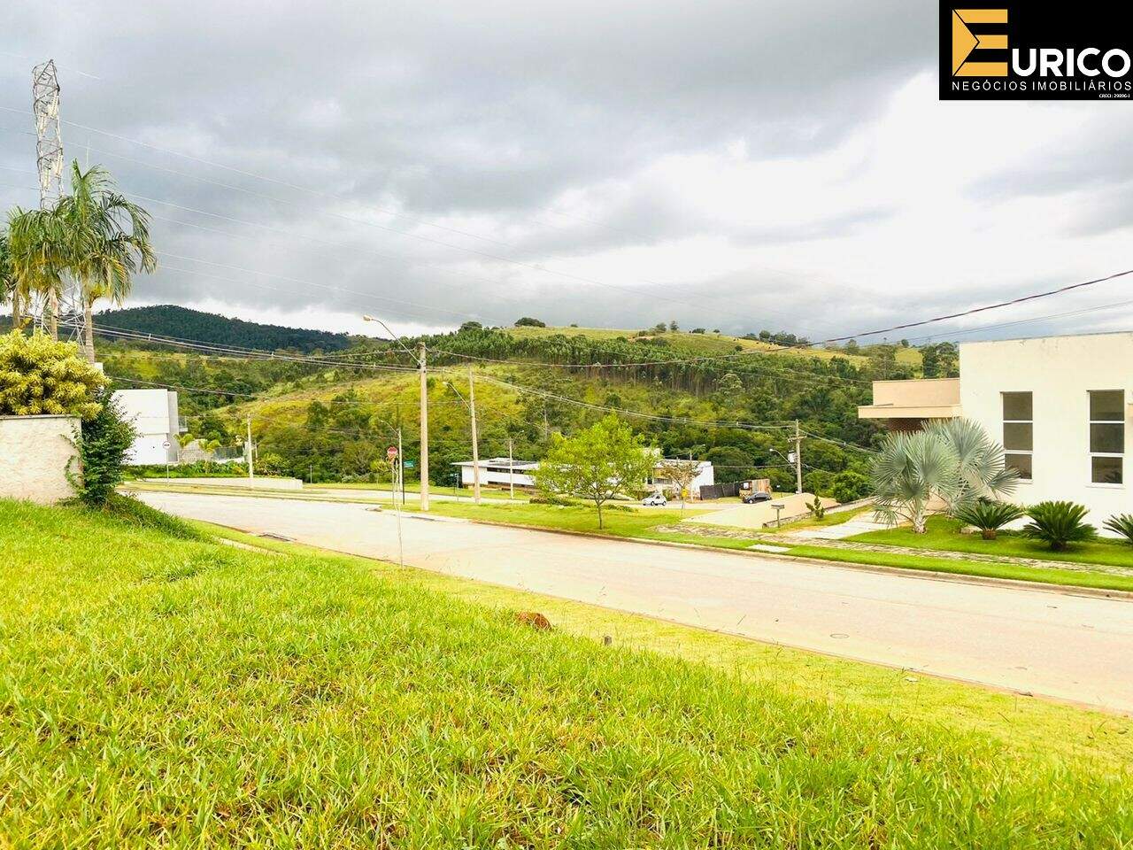 Terreno em Condomínio à venda no Condomínio Campo de Toscana em Vinhedo/SP: Foto