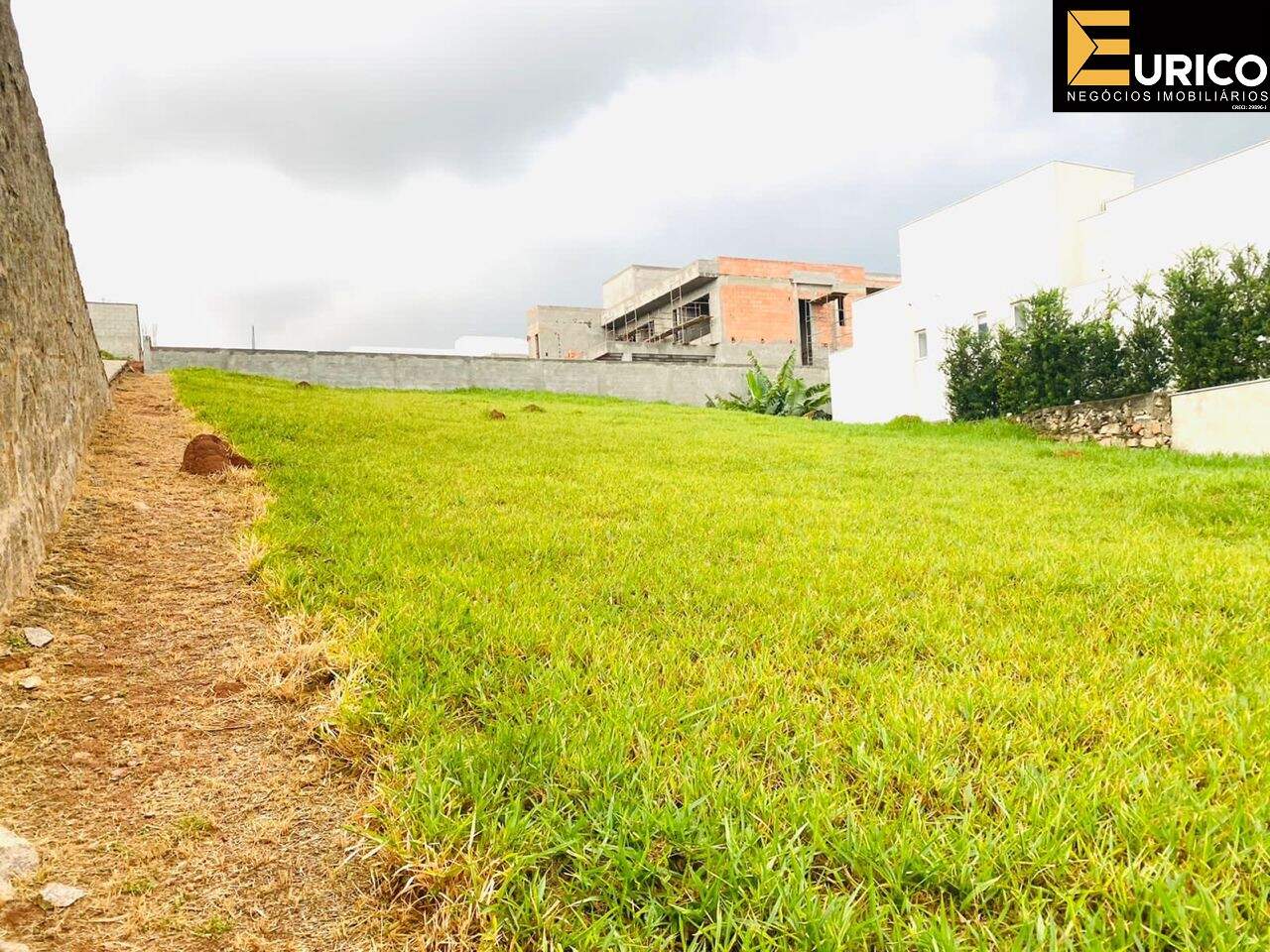 Terreno em Condomínio à venda no Condomínio Campo de Toscana em Vinhedo/SP: Foto