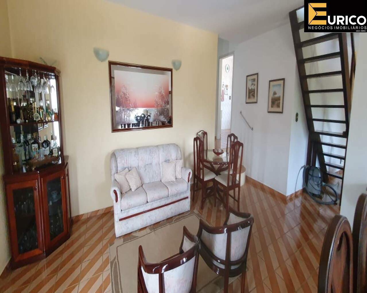 Casa à venda no Condomínio Recanto Florido em Vinhedo/SP: Foto 01