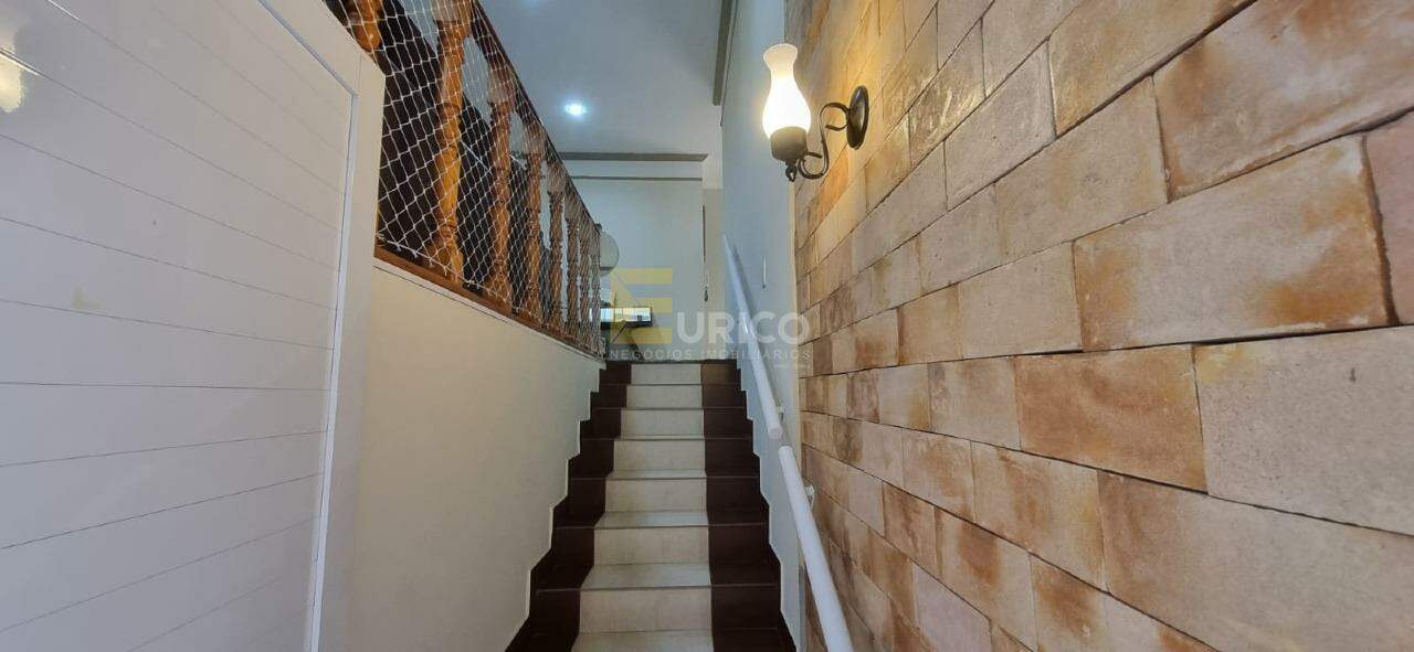 Casa à venda no Centro em Vinhedo/SP: 