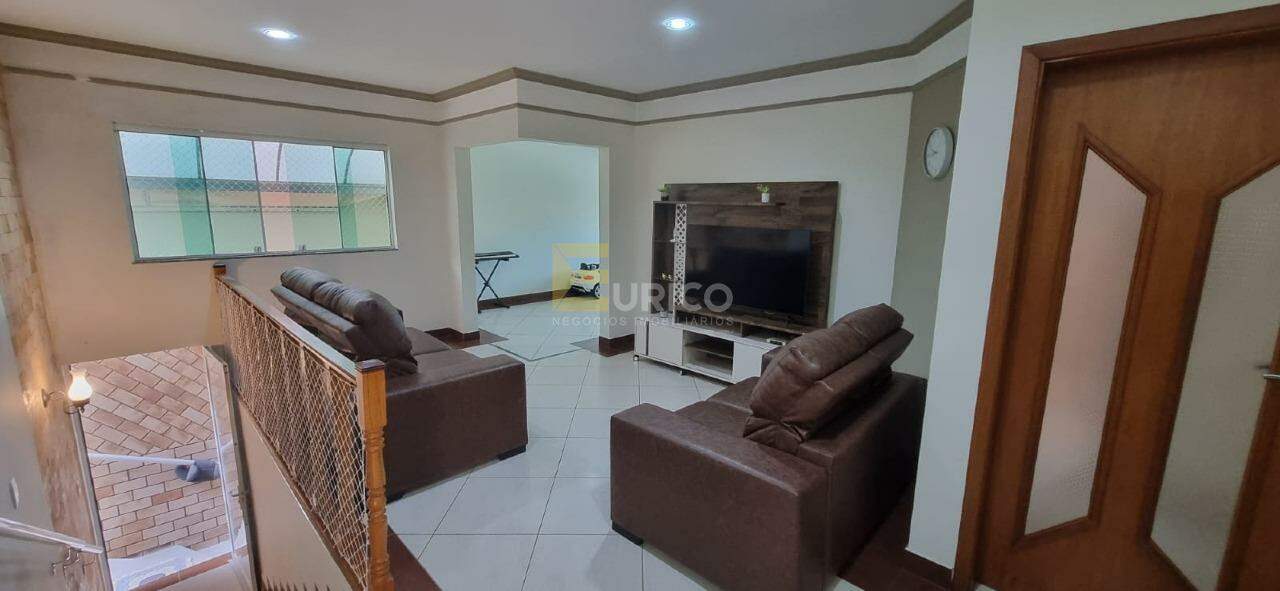 Casa à venda no Centro em Vinhedo/SP: 