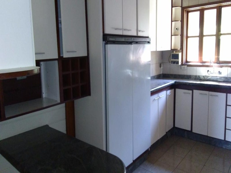 Casa em condomínio à venda no Condomínio Estância Marambaia em Vinhedo/SP: