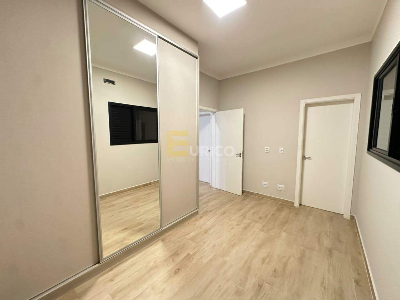 Casa em condomínio para aluguel no Condomínio Recanto dos Paturis em Vinhedo/SP: 