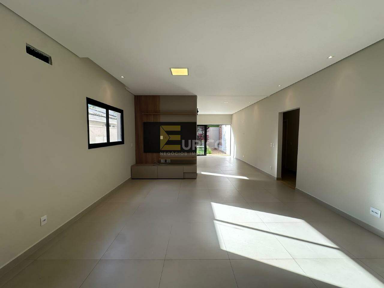 Casa em condomínio para aluguel no Condomínio Recanto dos Paturis em Vinhedo/SP: 