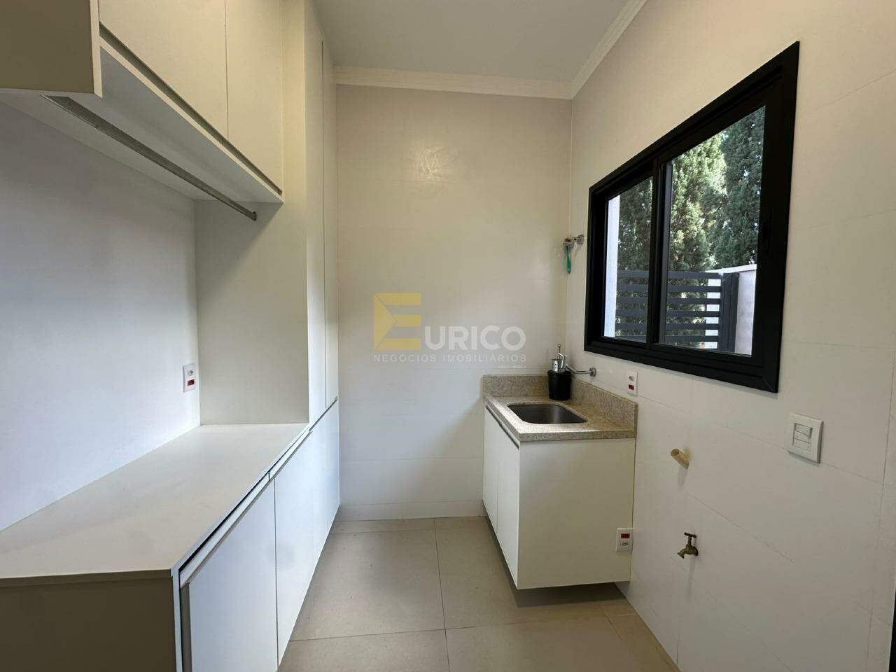 Casa em condomínio para aluguel no Condomínio Recanto dos Paturis em Vinhedo/SP: 