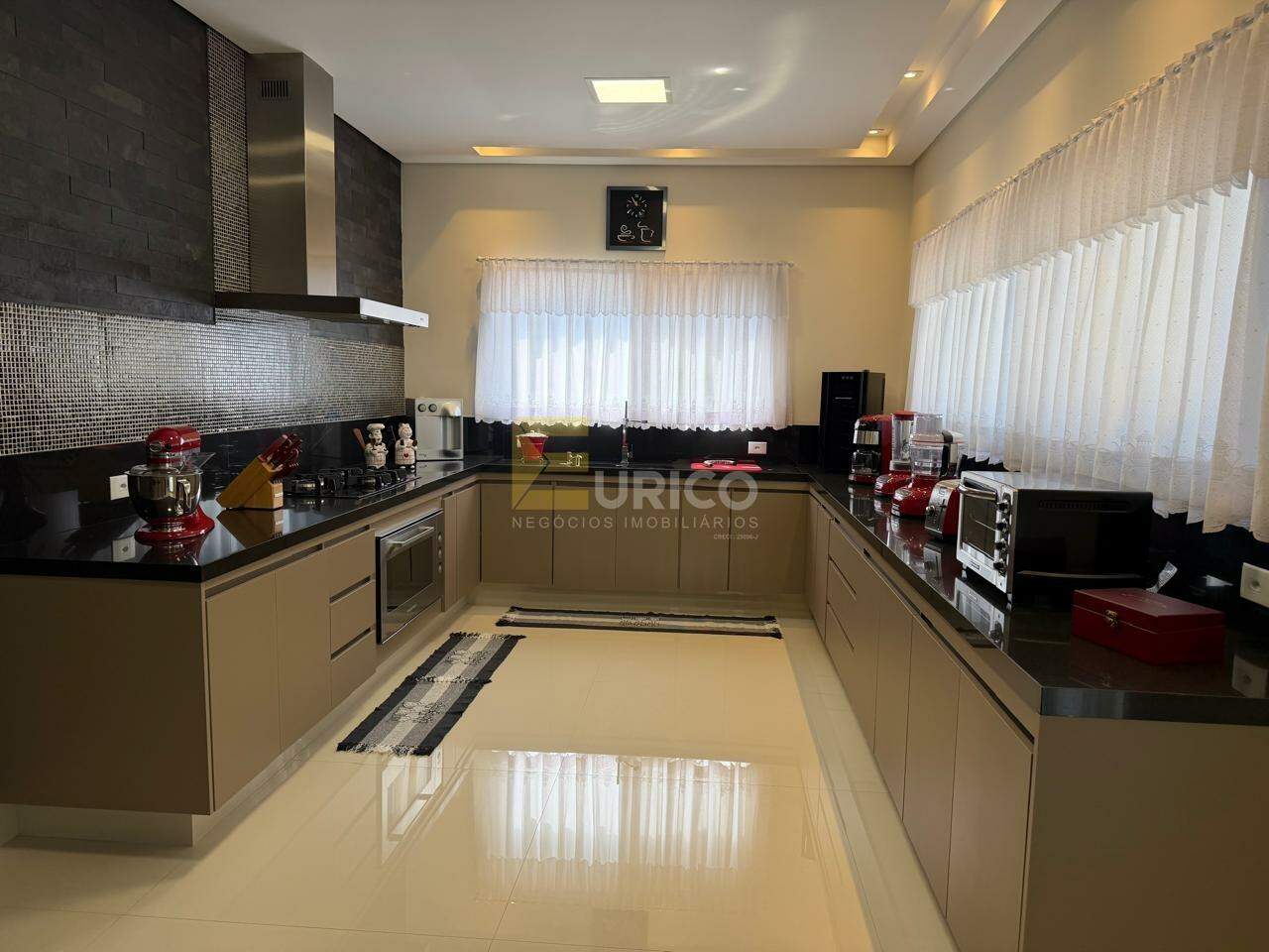 Casa em condomínio à venda no Condomínio Zurich Dorf em Valinhos/SP:
