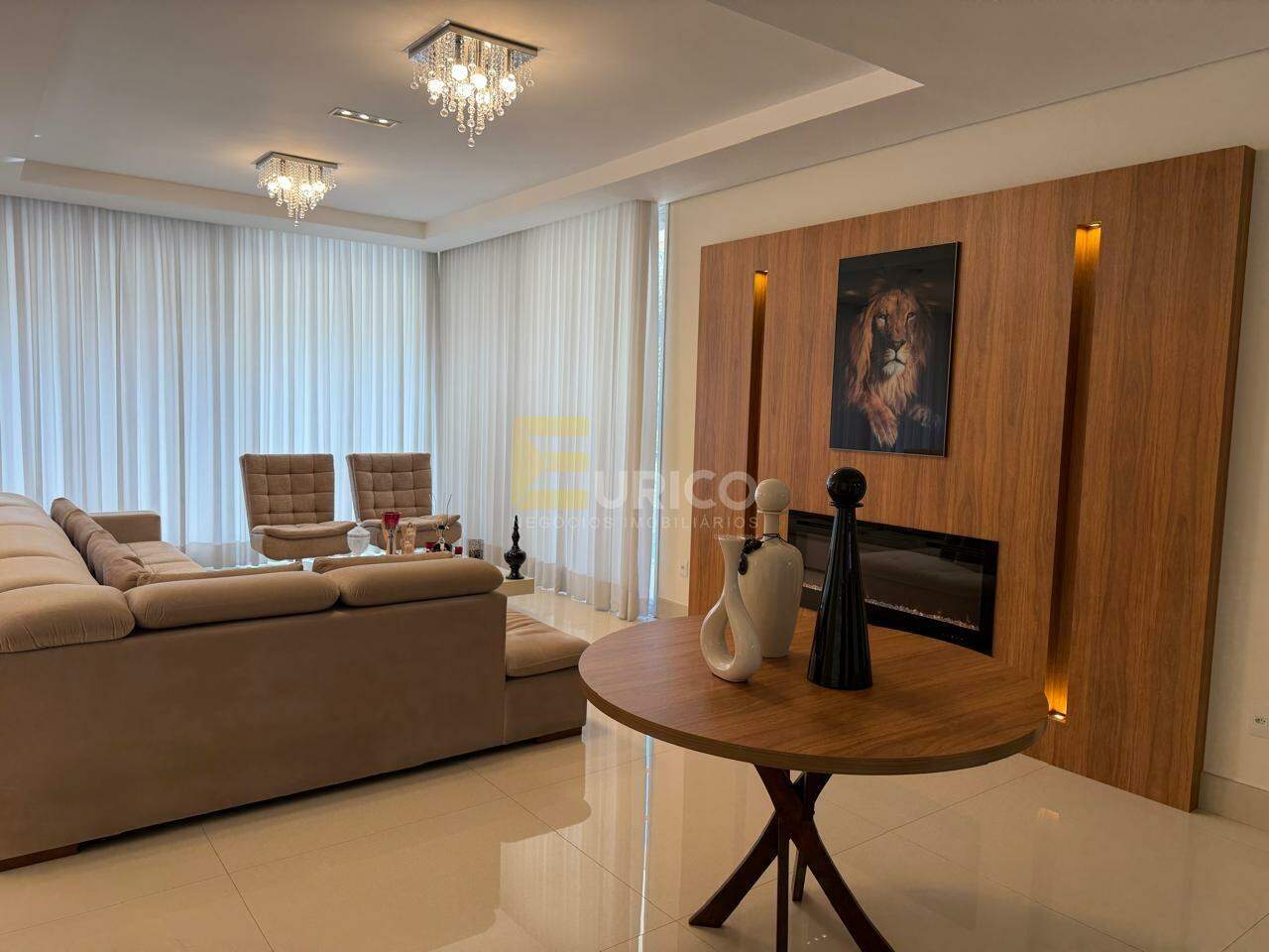 Casa em condomínio à venda no Condomínio Zurich Dorf em Valinhos/SP: