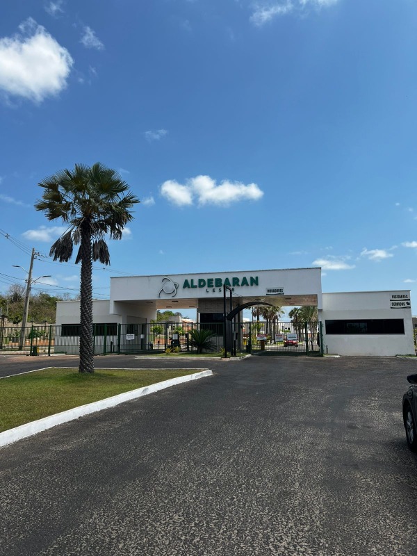 Casa em condomínio à venda no Verde Lar: 