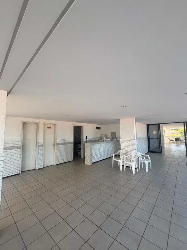 Apartamento à venda no Jóquei Clube: 