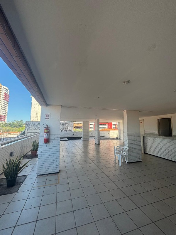 Apartamento à venda no Jóquei Clube: 