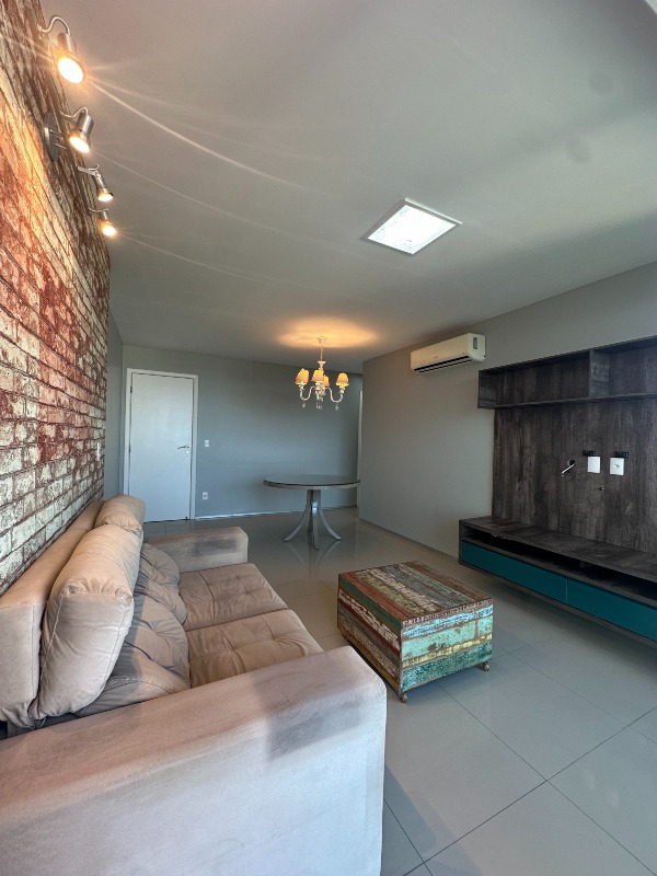 Apartamento para aluguel no Jóquei: 