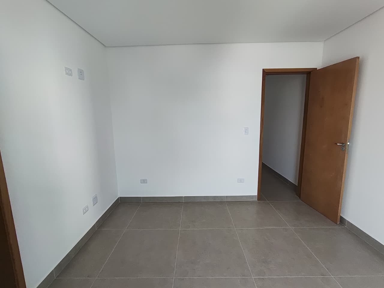 Apartamento Garden à venda no Vila Alzira: Suíte