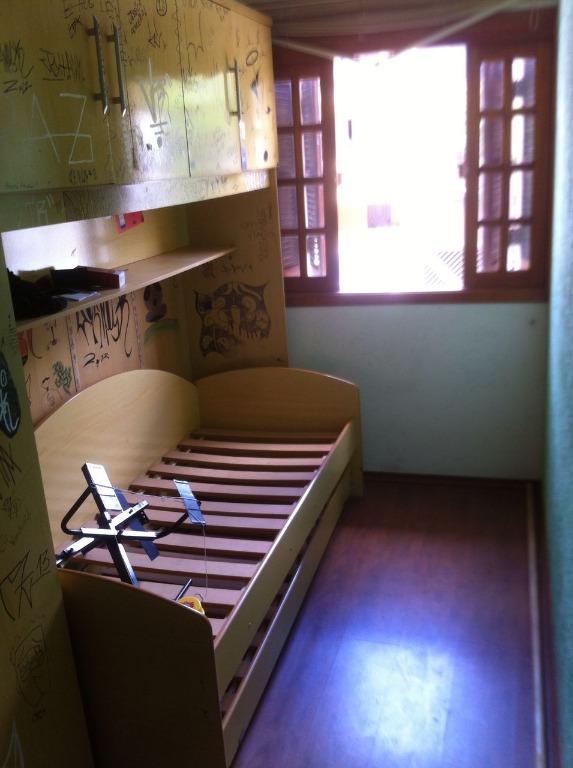 Sobrado à venda no Vila Scarpelli: 