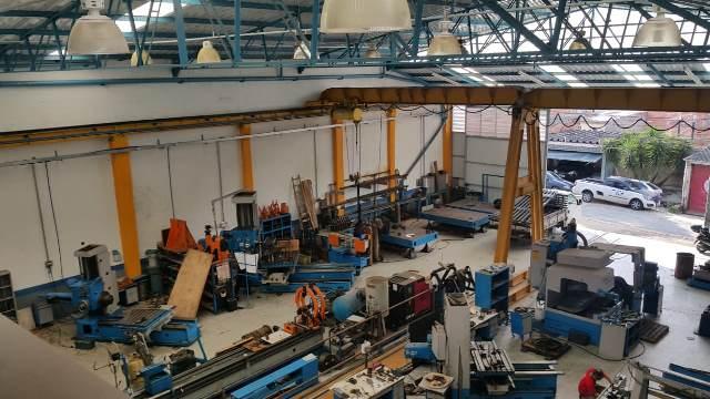 Galpão à venda no Vila Tibiriçá: 