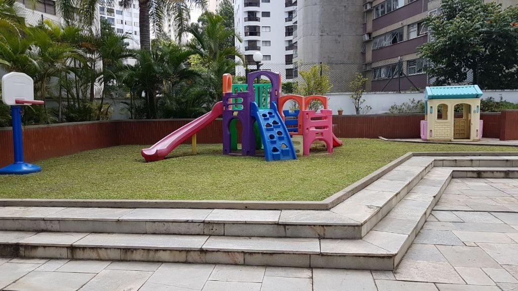 Apartamento à venda no Real Parque: 