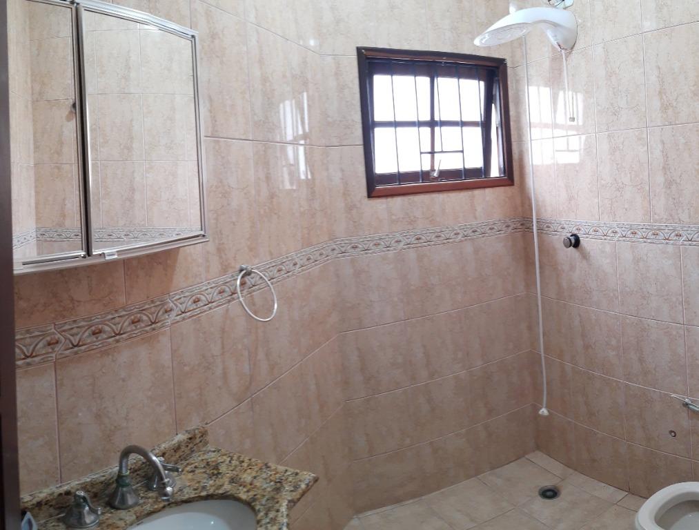 Sobrado à venda no Vila Scarpelli: 