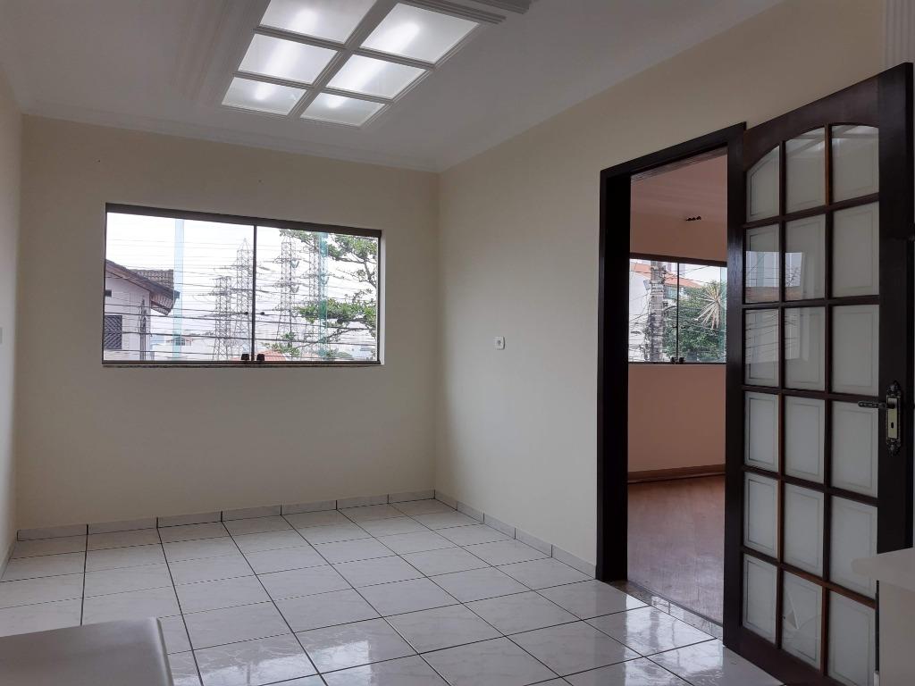 Sobrado à venda no Vila Scarpelli: 