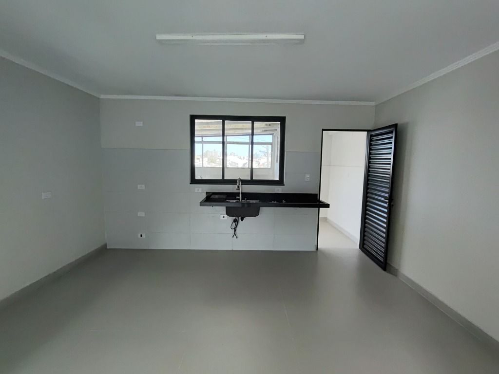 Sobrado à venda no Vila Scarpelli: 