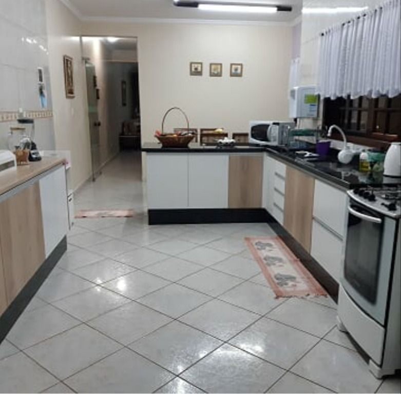 Sobrado à venda no Parque Gerassi: 