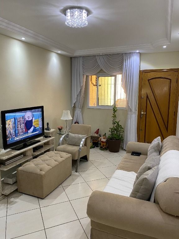 Sobrado à venda no Vila Eldízia: 