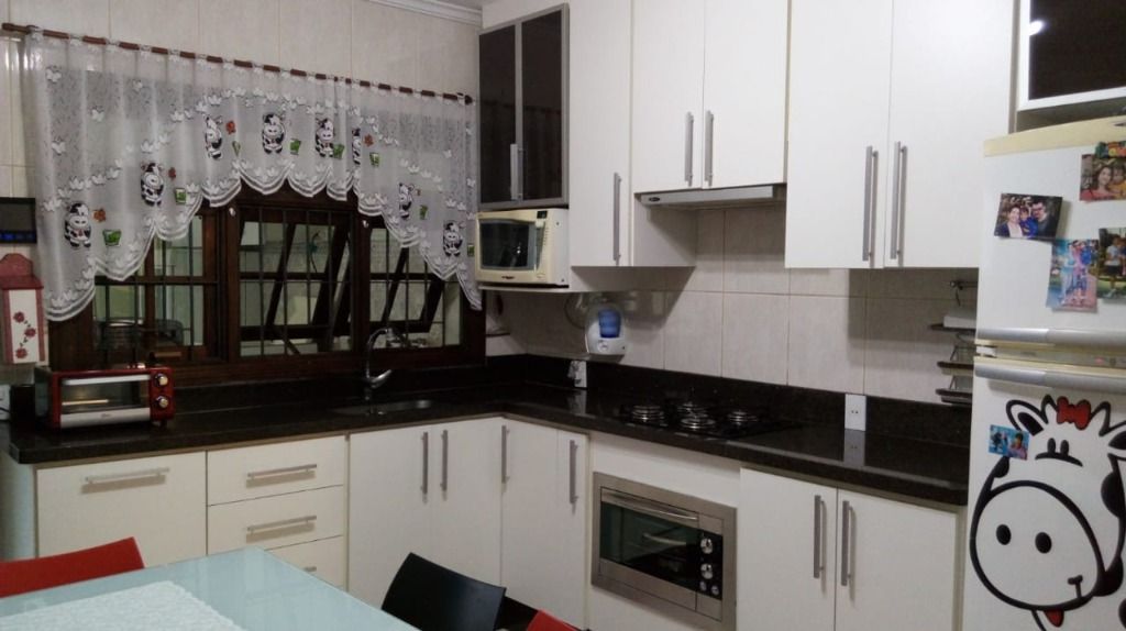 Sobrado à venda no Vila Eldízia: 