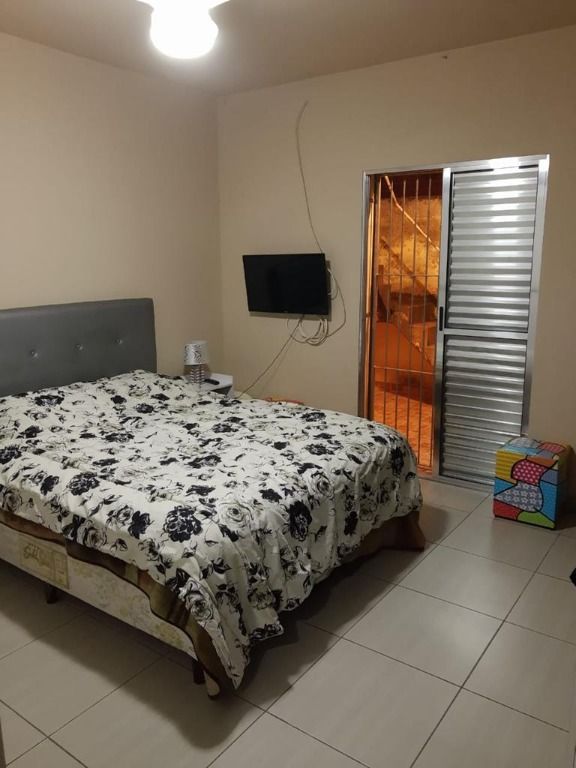 Sobrado à venda no Vila Valparaíso: 