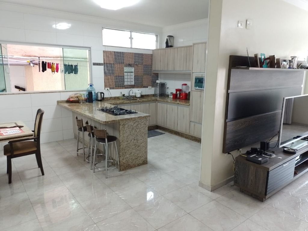 Sobrado à venda no Vila Alzira: 