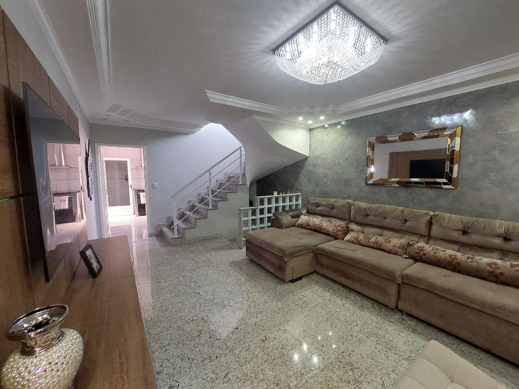 Sobrado à venda no Jardim Oriental: 