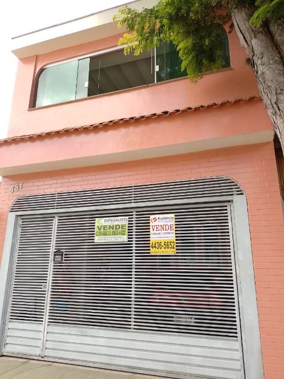 Sobrado à venda no Jardim Pilar: 