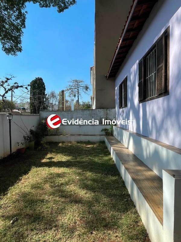 Terreno à venda no Jardim Paraíso: 