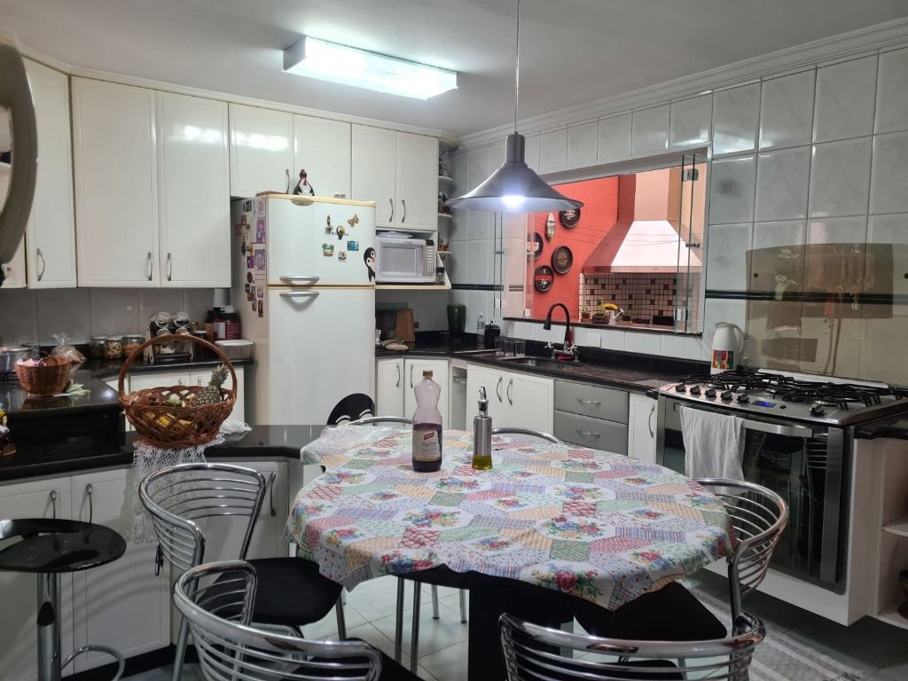 Sobrado à venda no Vila Valparaíso: 