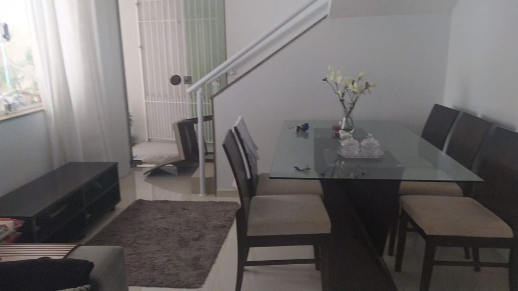 Sobrado à venda no Vila Valparaíso: 