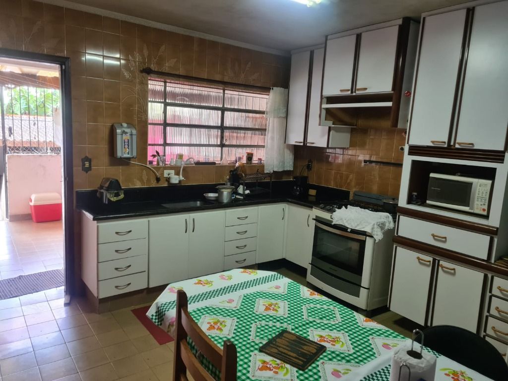 Sobrado à venda no Vila Valparaíso: 