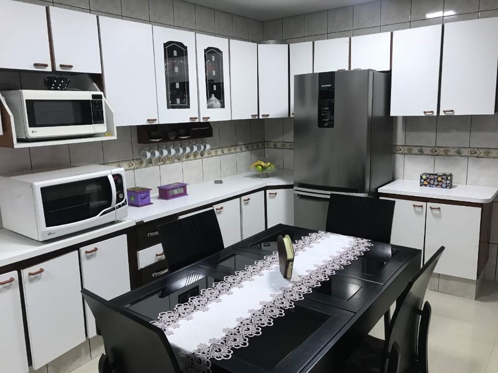 Casa à venda no Jardim Monções: 