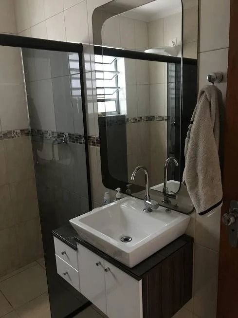 Sobrado à venda no Alves Dias: 