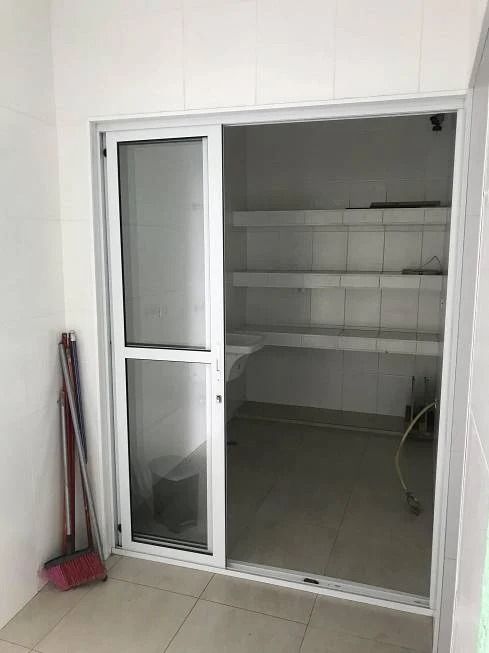 Sobrado à venda no Alves Dias: 