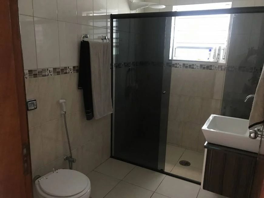 Sobrado à venda no Alves Dias: 